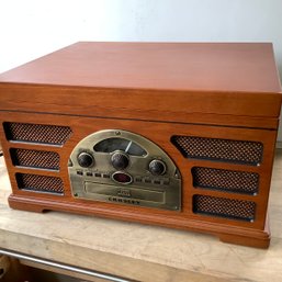 Crosley All In One, Record Player, Radio, CD And Tape Player. Vintage Look. 2 Additional Replacement Needles