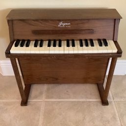 CHILD'S Miniature Piano Jaymar