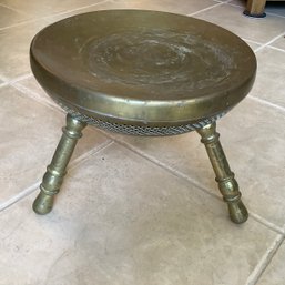 Antique Brass Three Legged Foot Warmer