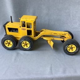 Vintage Tonka Road Grader Metal Construction Toy