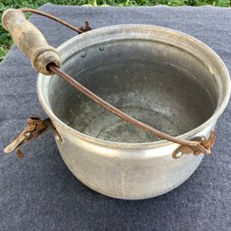 Antique Aluminum Cookware With Wood Handle And Side Lock
