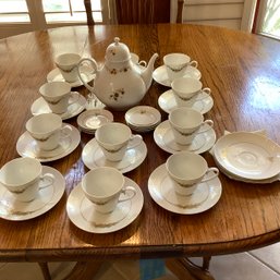 Rosenthal Romance Medley Germany Tea Set, Tea Pot, 11 Cups, 14 Saucers, 6 Sauce Bowls