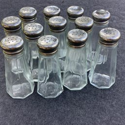 12 Salt Shakers Or 6 Sets Of Salt And Pepper, Great For Catering, Large Parties Or Receptions