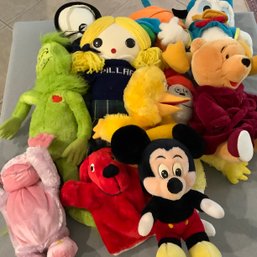 Barely Used Stuffed Animals For Grandkids Visits.  Grinch, Pooh, Mickey, Donald Duck And More.