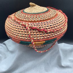 Vintage Woven American Indian Basket With Lid And Straps, Bright Colors Across Center