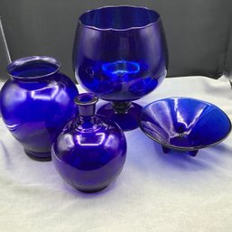 4 Piece Blue Glass Decorator Set Including Huge 10 Inch Brandy Sniffer