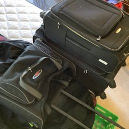 5 Piece Black Luggage Set. Wheeled Wth Collapsible Carry On,  2 Wheeled Samsonite Luggage Pieces