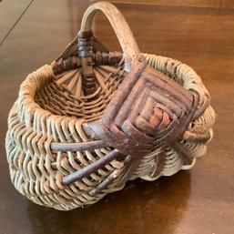 Rustic Early Egg Basket, Great Coloring