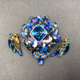 Layered Blue Rhinestone Brooch And Earrings