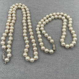 2 Faux Pearl Necklaces