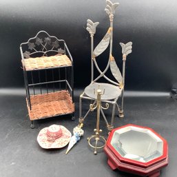 Dollhouse Furniture, Double Wicker And Metal Shelf, Metal Chair, Coat Rack And Resin Minis Hat / Parasol