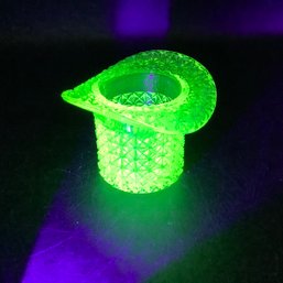 Vaseline Uranium Glass Fenton Top Hat Toothpick Holder