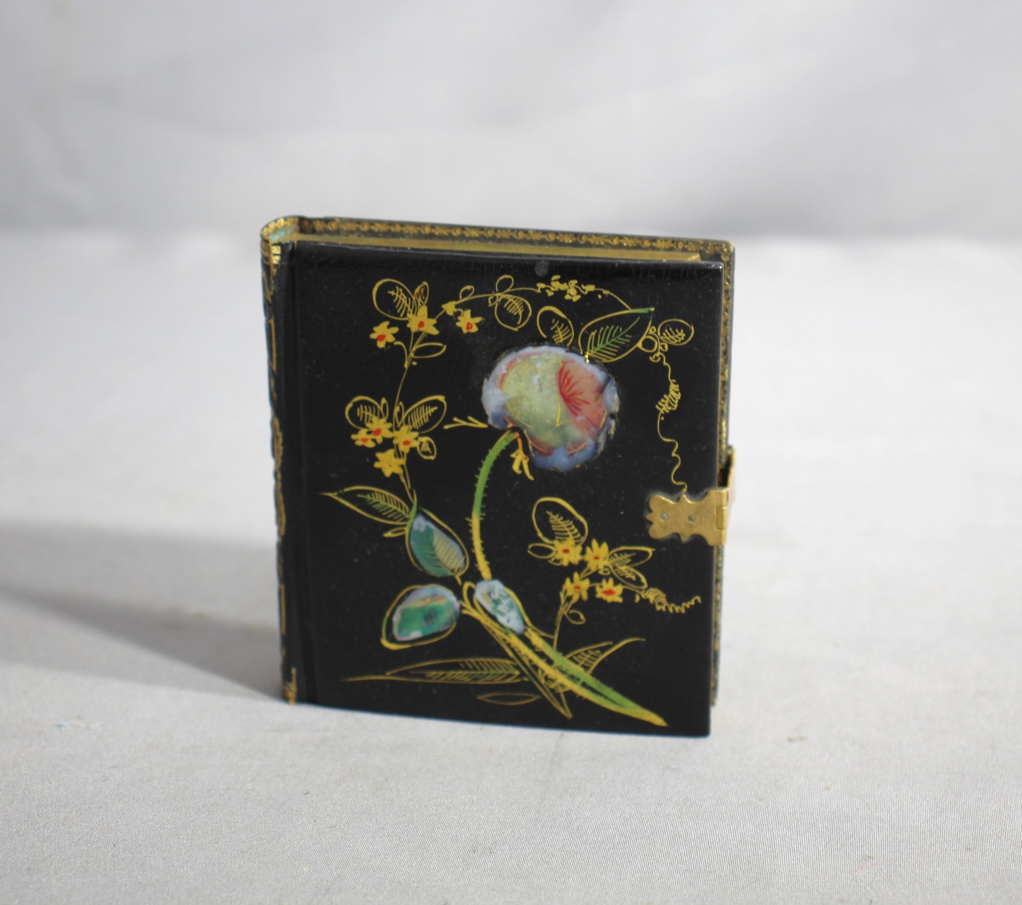 Victorian-Era Handcrafted Lacquer Abalone Shell Inlaid Photo Album With ...