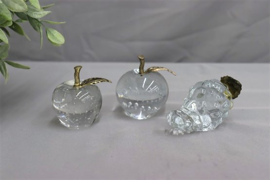 Vintage Crystal Group And Brass Detail Lot: Two Bullicante Apple Figurines & 1 Clear Grape Cluster
