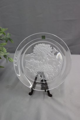 Japanese Hoya-Mikasa  Chrysanthemum Crystal Plate