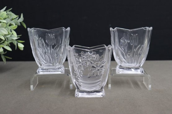 Three Studio Crystal By Studio Silversmiths Embossed Glass Bud Vases ( Japan)
