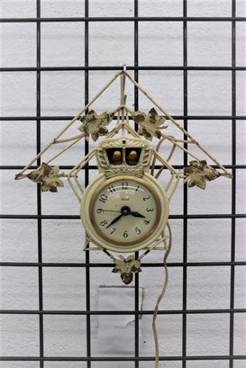 Vintage Mid Century Cuckoo Clock United Clock Corp - Working Condition