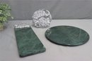 Group Lot Of Two Green Marble Servers And 2 Arthur Court Silver-tone Elephant Medallions (one Attached)