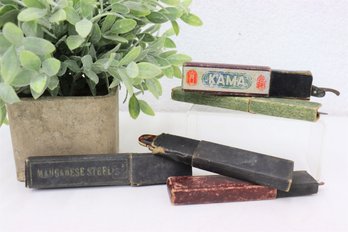 Four Fabulous Antique Folding Straight Razors With Original Boxes