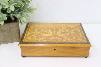 Vintage Superb Asian Fighting Fish Inlay Wooden Lock Box