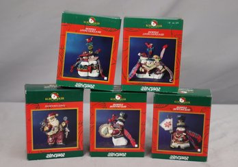 5 Kurt Adler Snowfolk Figurines - 2 Loving Couple & Kid, 2 Snowtown Band, 1  Snowtown Santa -  With Boxes