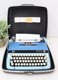 Vintage Blue Smith Corona Sterling Portable Manual Typewriter In Black Carry Case