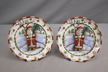 Two Santa Claus Relief Christmas Decorative Wall Plates
