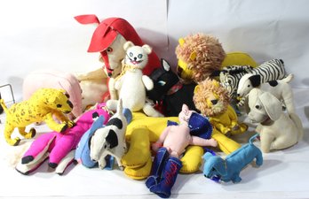 Group Lot Of Vintage Felt Animals