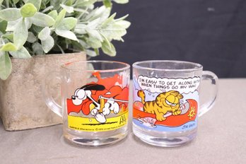 Two Jim Davis Garfield And Odie McDonalds Glass Mugs