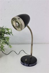 Intertek Arcadia LED Gooseneck Desk Lamp
