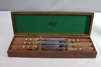 Vintage Abercrombie  &  Fitch Cased Steak Knives,