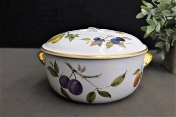 Royal Worcester Flameproof Porcelain Evesham Lidded Baker/Server
