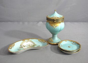 4pcs Of Antique Japanese Porcelain Collection With Gold Gilt Accents