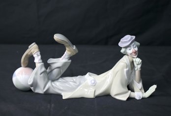 Lladro Clown With Ball Figurine  #4618