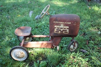 WESTERN FLYER Vintage Pedal Tractor
