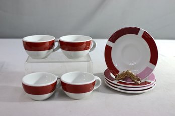 Set Of 4 Pantone Universe Fishs Eddy Cups & Saucers