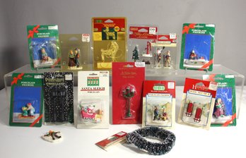 Mixed Lot Of Vintage Christmas Village Accessories & Decorations  Lemax, Holiday Time, And More