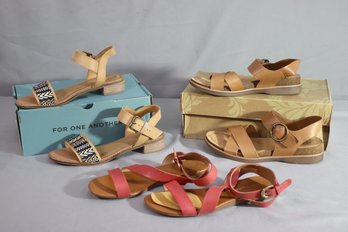 Group Of Sandals- Sz  9.5' Toms, Sofft, Franco Sarto