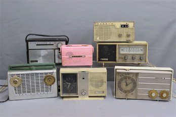 Assorted Lot Of Vintage Radios
