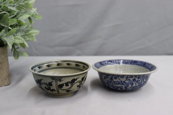 Two Styles Of Vintage Full Craquelure Blue & White Ceramic Tea Cups