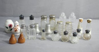 Group Lot Of Various Vintage Salt & Pepper Shaker Sets