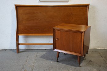 John Stuart Mid Century Head Board And Night Stand