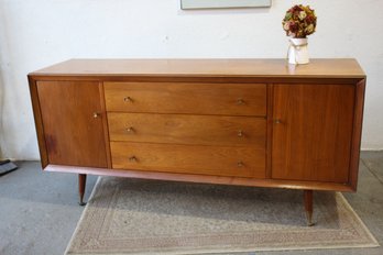 Vintage Mid-Century Modern Dresser