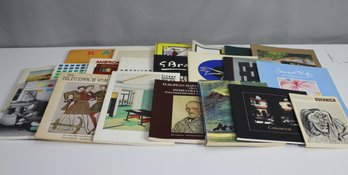 Group Lot Of 21 Solo Artist Survey And Art Genre Books
