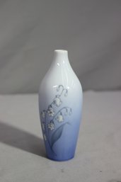Porcelain Vase With Lily-of-the-Valley  Bing & Grondahl Denmark #157/5009