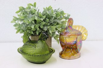 Vintage Carnival Glass Lot: Amber Marigold Nesting Turkey And Olive Green Hen On Nest