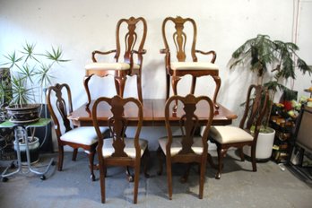 Vintage Style Dining Table With 6 Chairs And Two Leaves