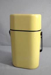 'Vintage Decor 2-Bottle Portable Cooler'