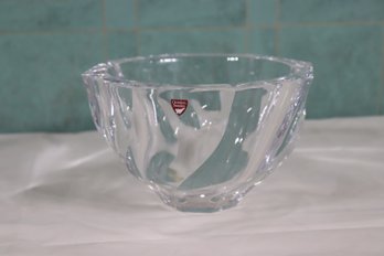 Vintage Orrefors Swedish Art Glass Zenith Bowl By Anne Nilsson  #4709-12 With Red/white Sticker