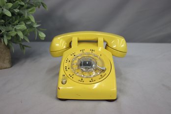 Vintage Yellow Rotary Dial Bell Systems Telephone Land Line